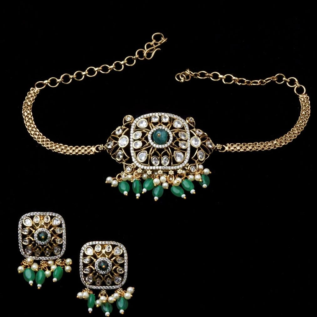 Elegant Designer Choker SM51103