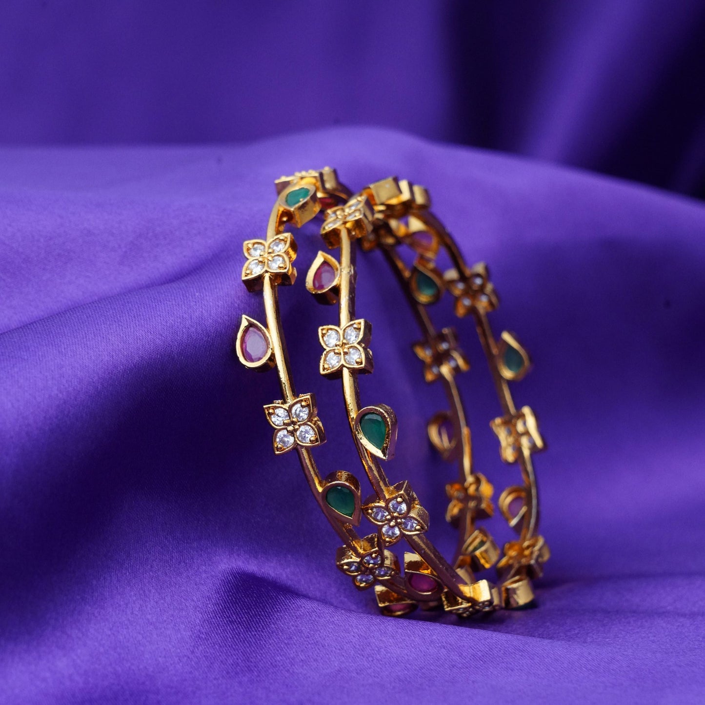 Floral and Leaf Pattern Bangles SM60135