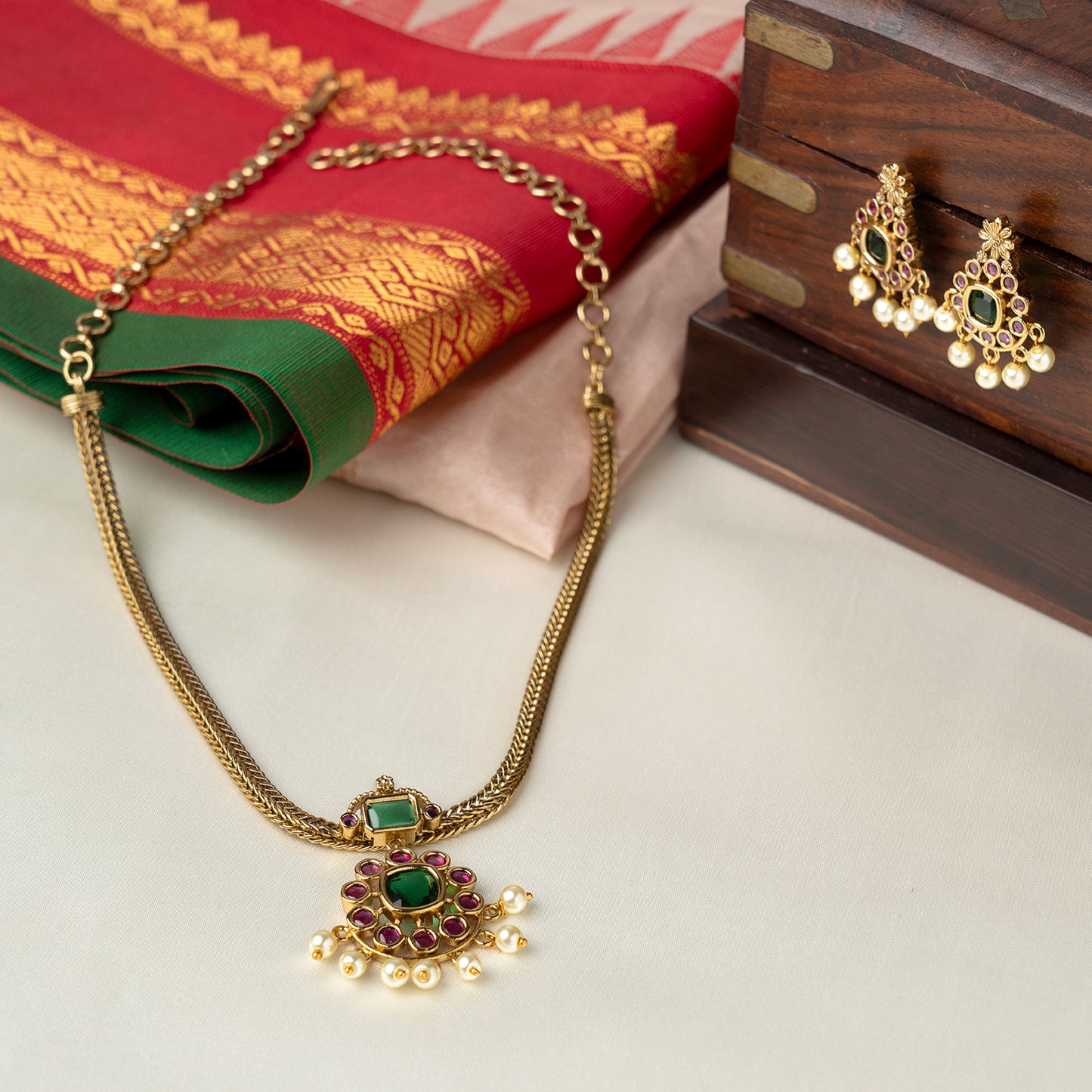 Traditional Attigai SM77303