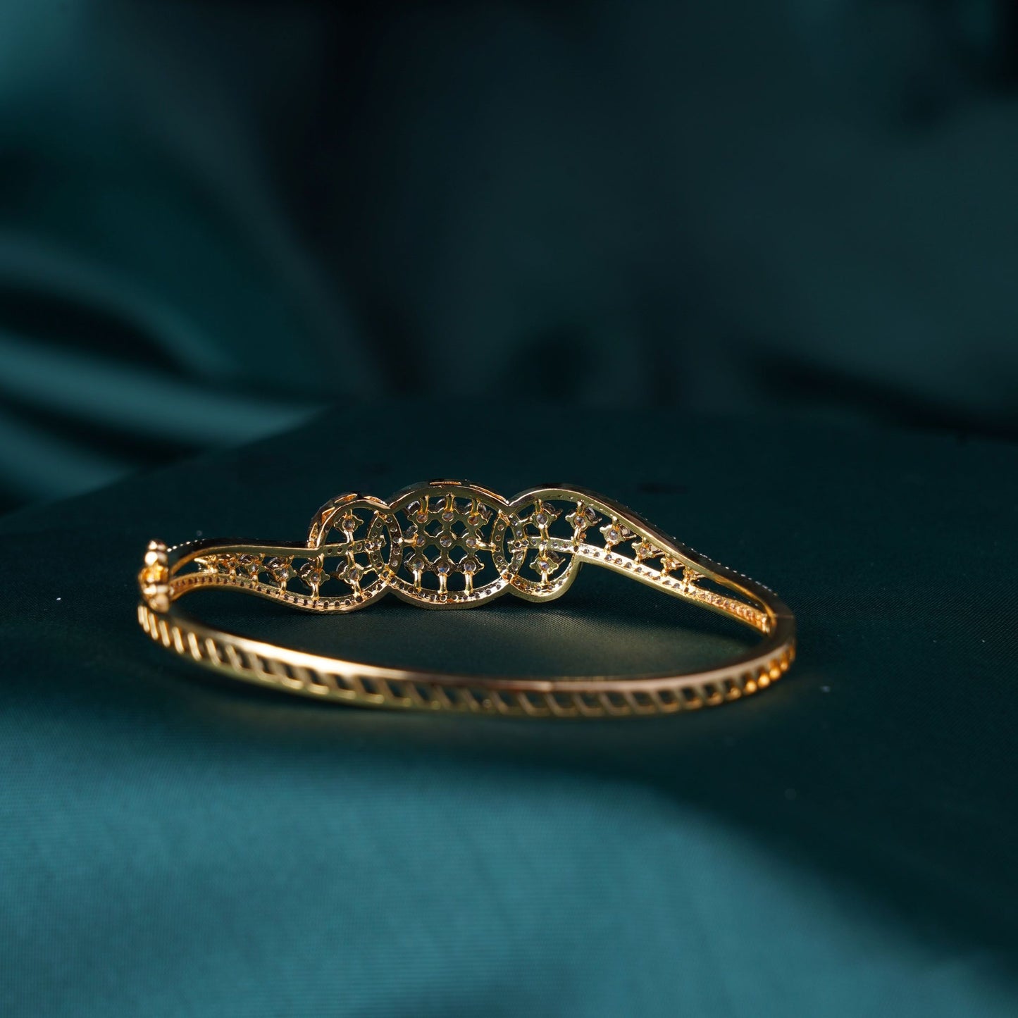 Elegant Crystal Bracelet