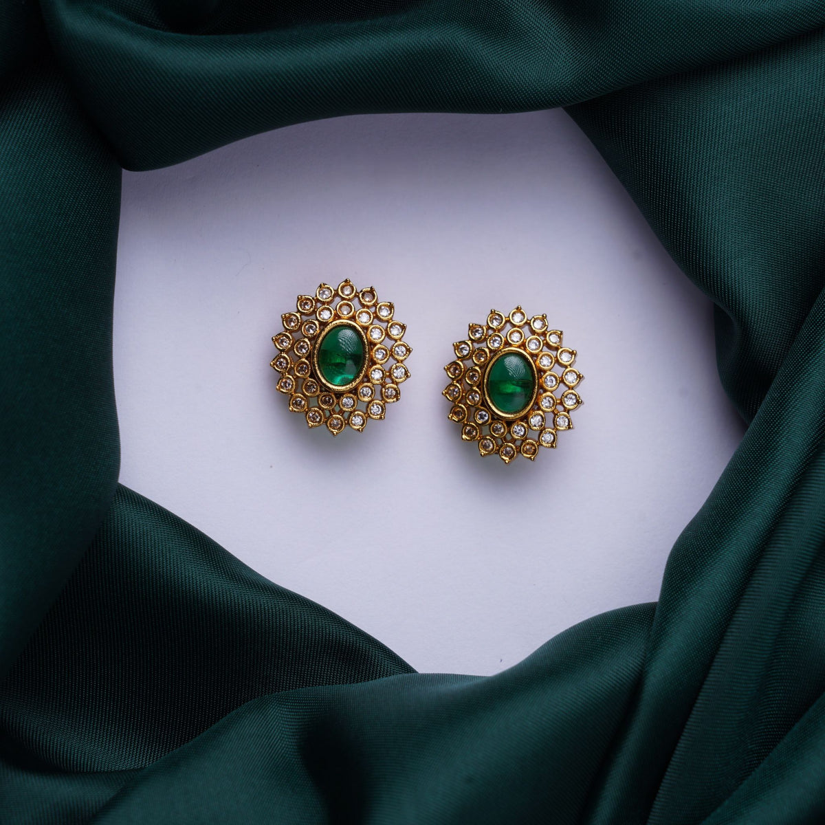 Emerald Oval Radiance Stud