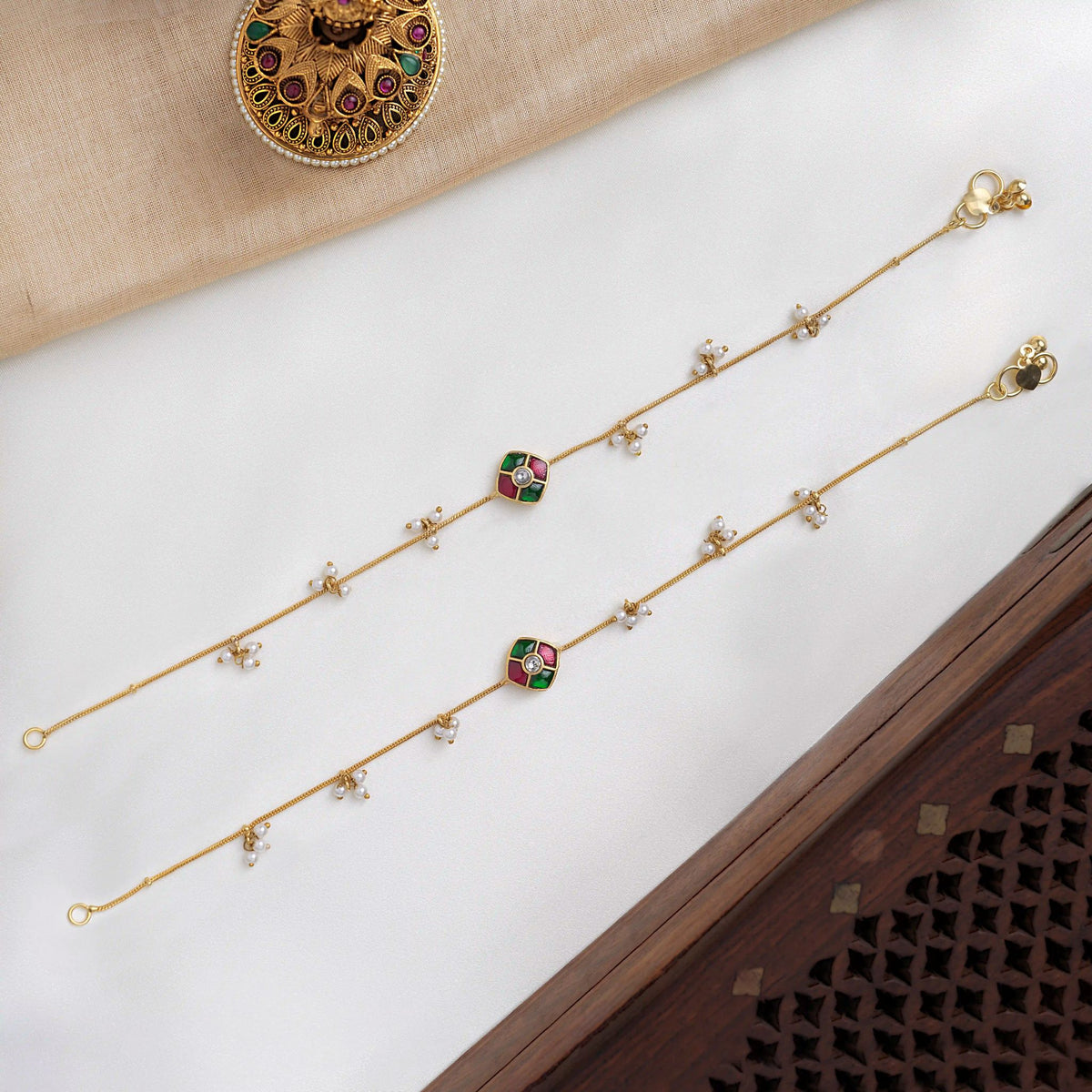 Square Motif Jadau Anklets