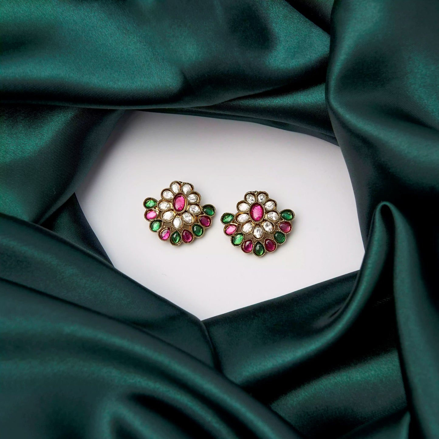Multi Colour Lotus Stud SM21115