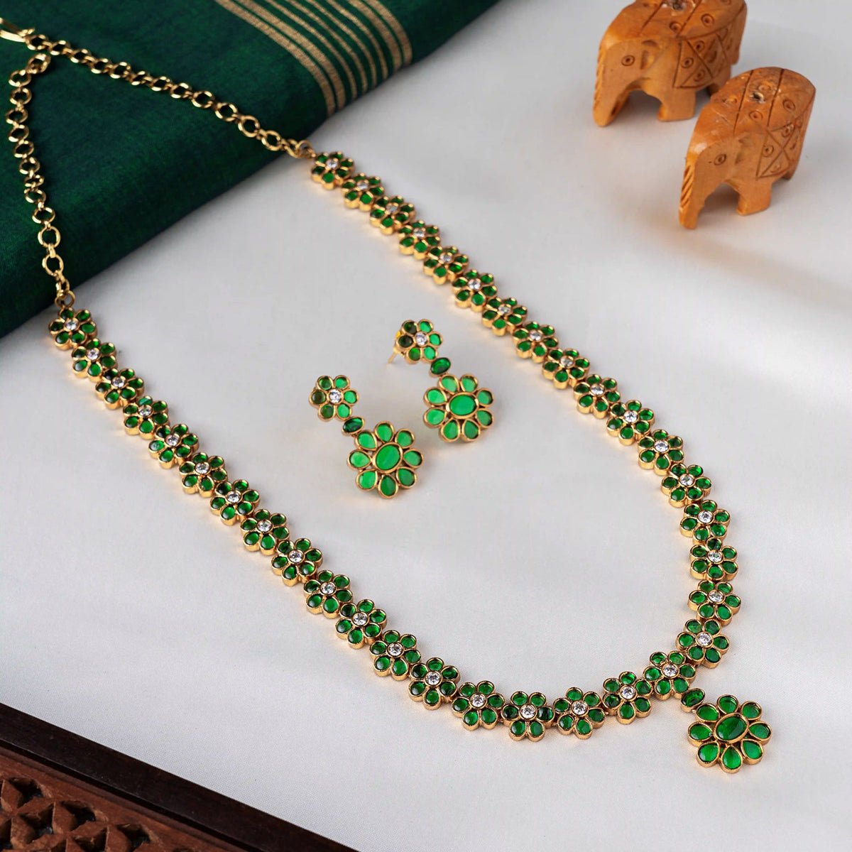 Emerald and White Bloom Floral Haaram