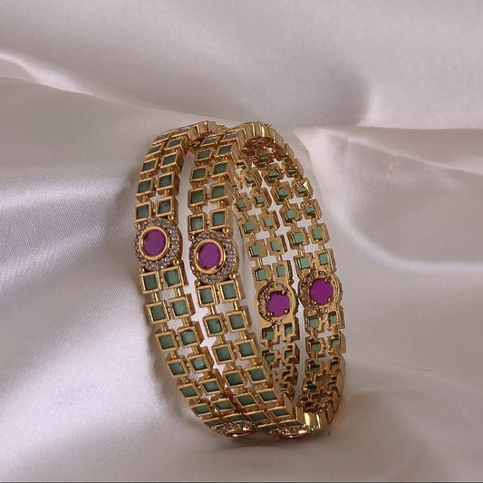 Elegant Bangles SM60157