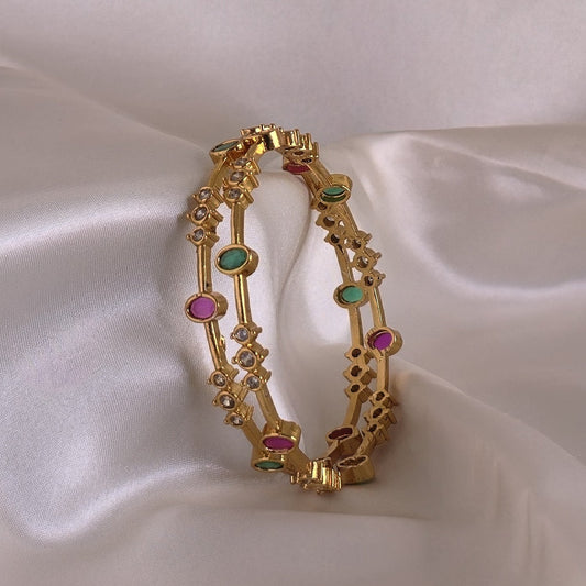 Elegant Bangles SM60163