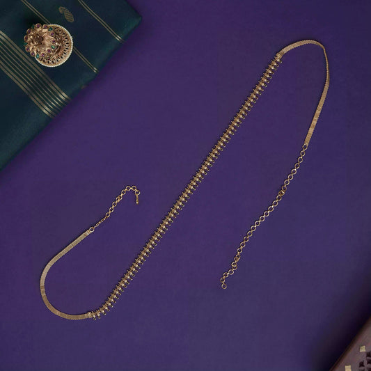 Minimal and Elegant Gold Hip Chain SM36109