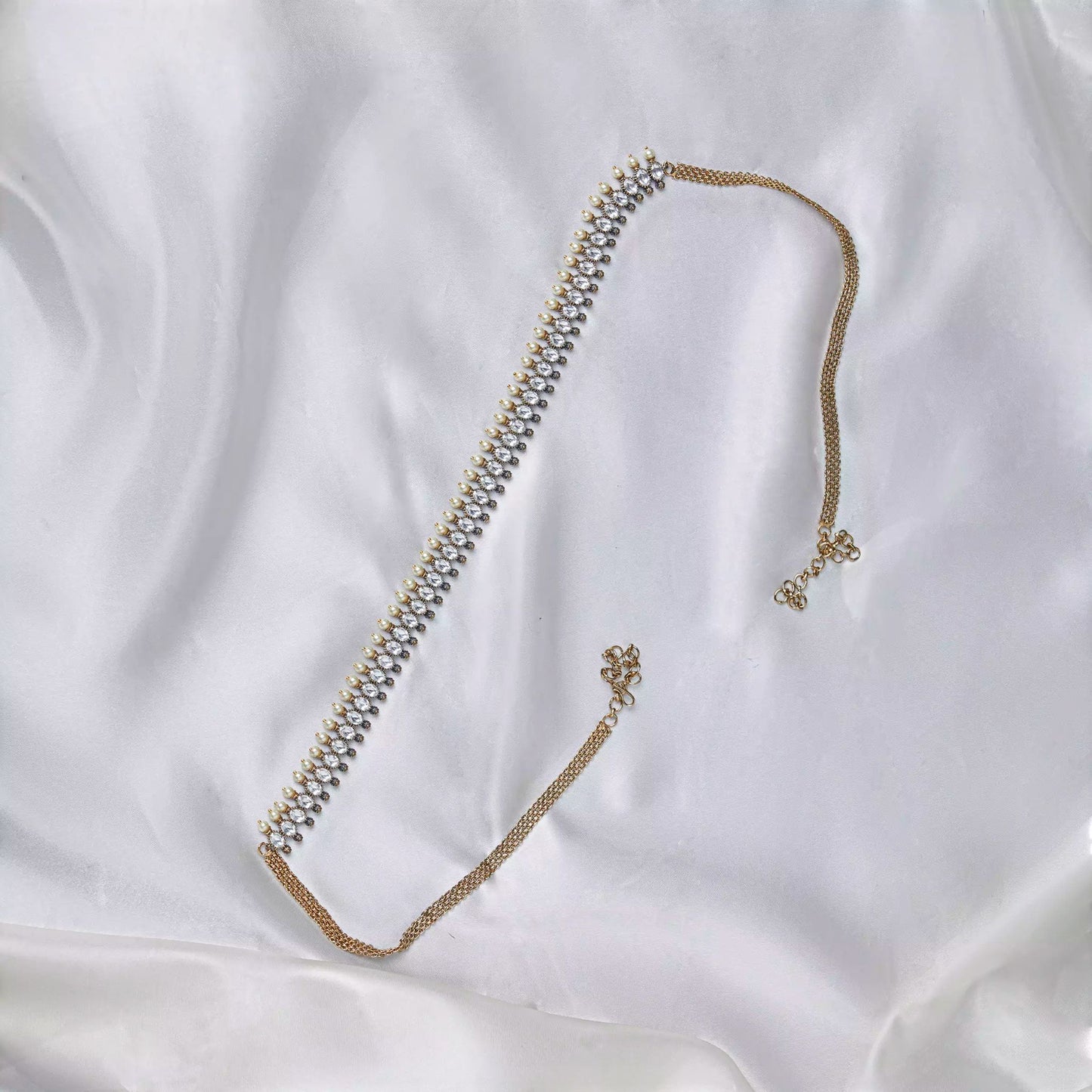 Classy and Elegant Hip Chain SM36106