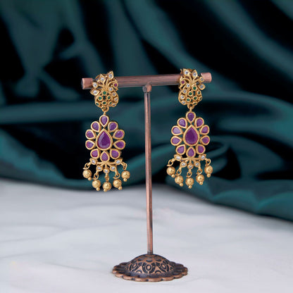 Elegant Traditional Choker SM51107