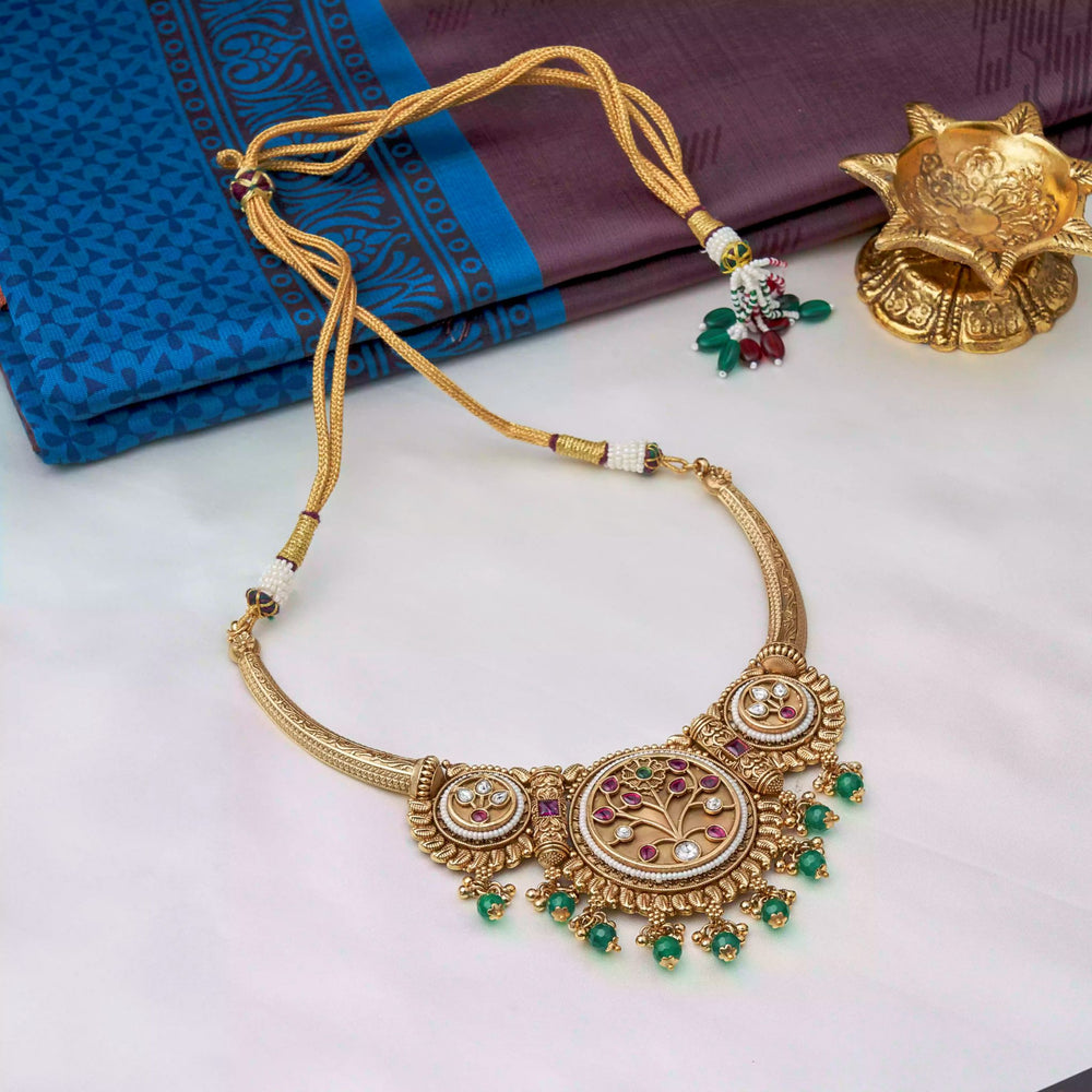 Kanti Necklace