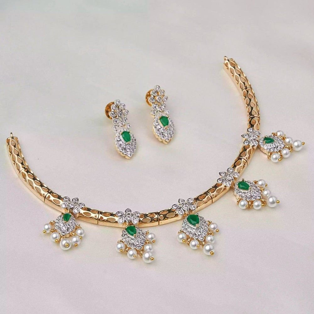 Emerald Pearl drop Necklace