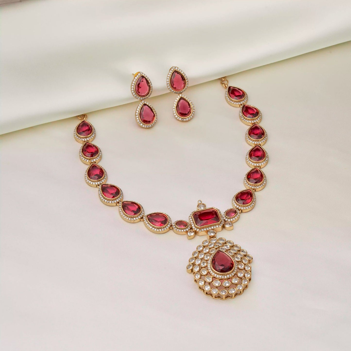 Red/Green Necklace SM77171