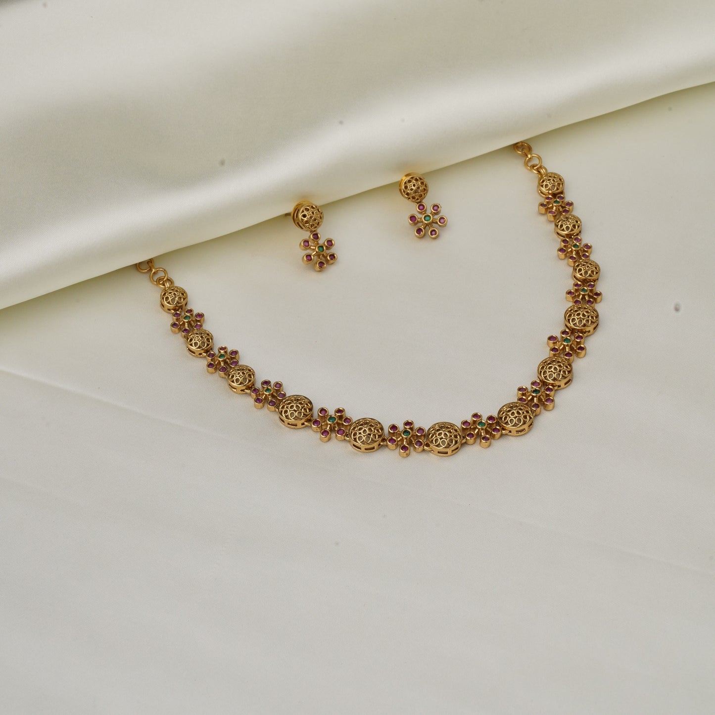 Elegant Gold Necklace SM77177