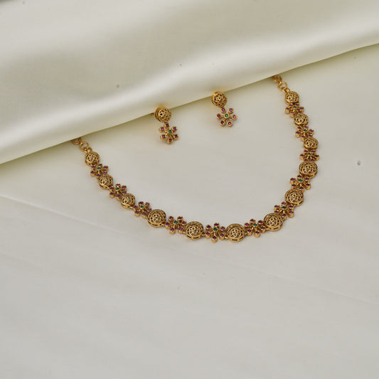 Elegant Gold Necklace