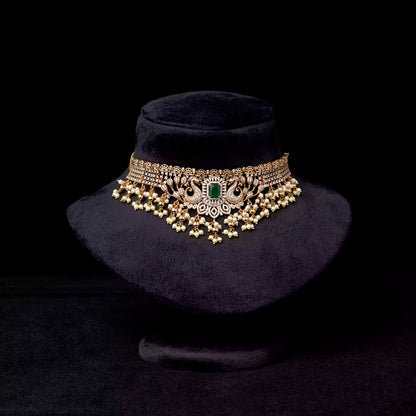 Elegant Traditional Choker SM51109