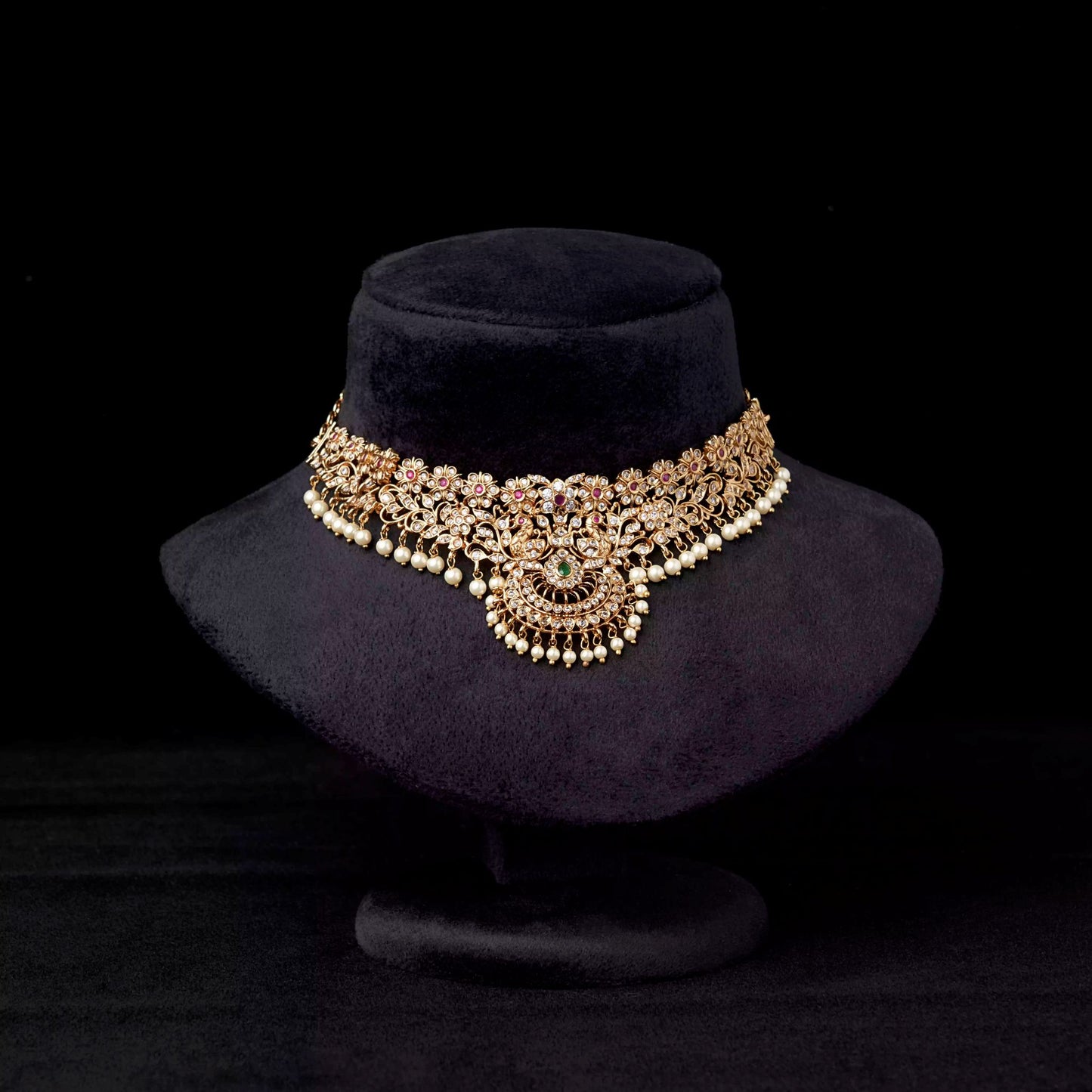 Classic Traditional Choker SM51117