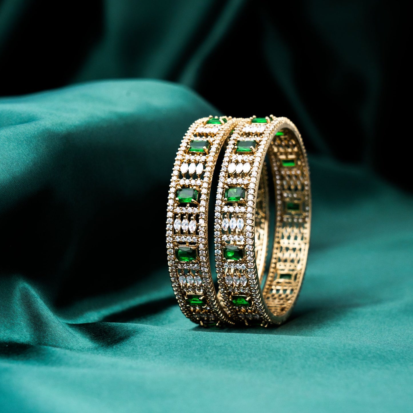 Green Glamour Bangles SM60134