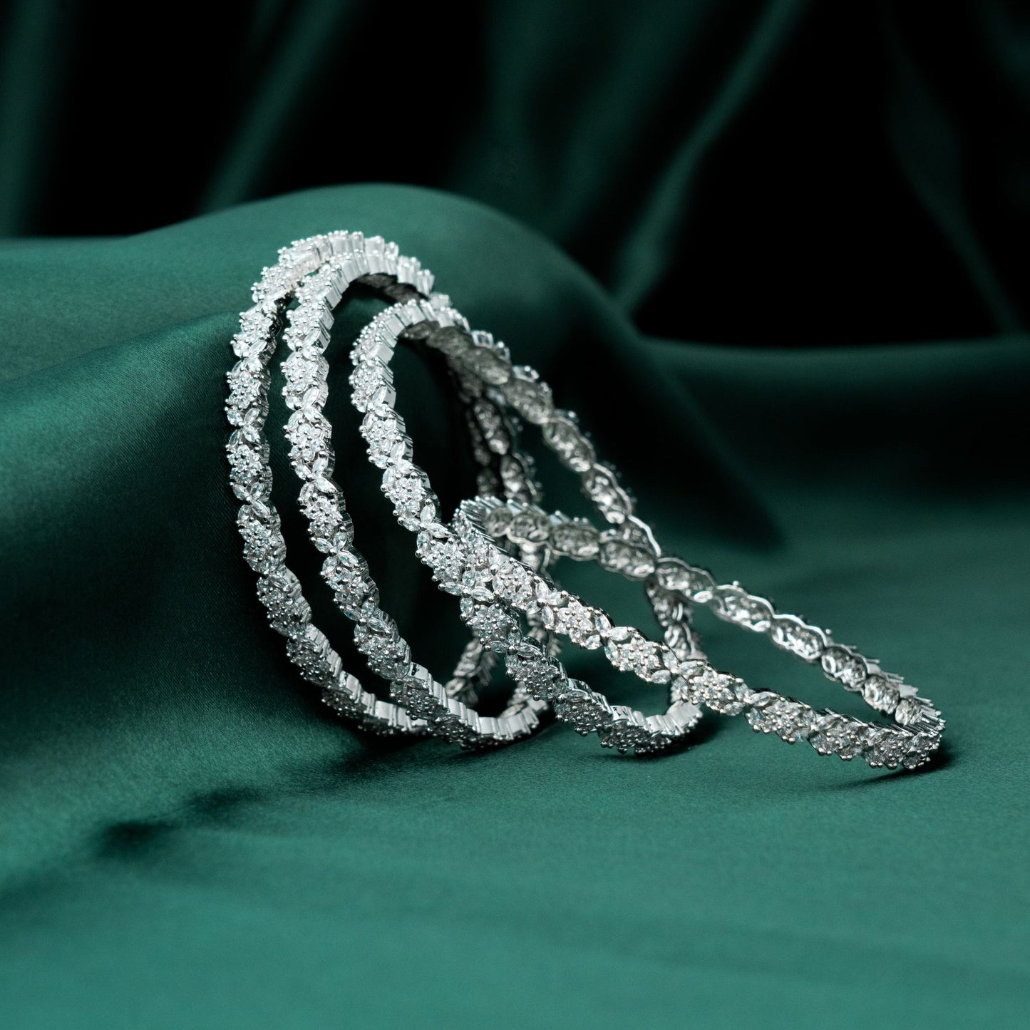 Silver-Luxe Party Bangles SM60118