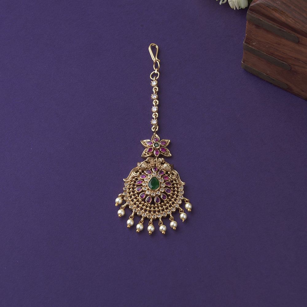 Blossom Drop Maangtikka