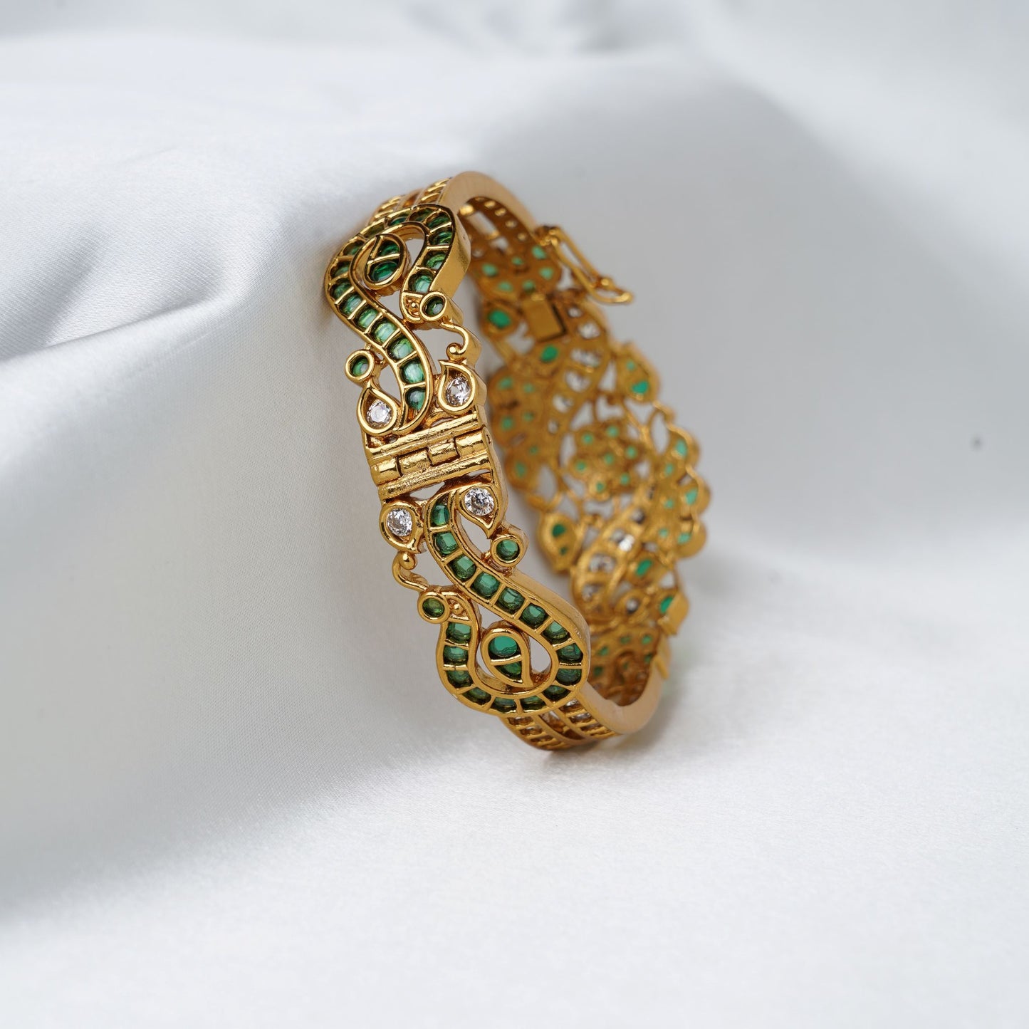 Emerald Kada SM60173
