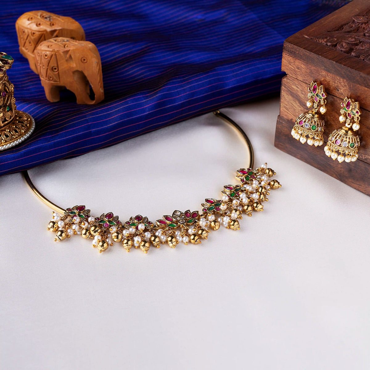 Lotus Pearl Hasli Necklace