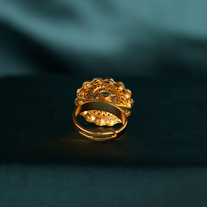 Emerald Classic Finger Ring