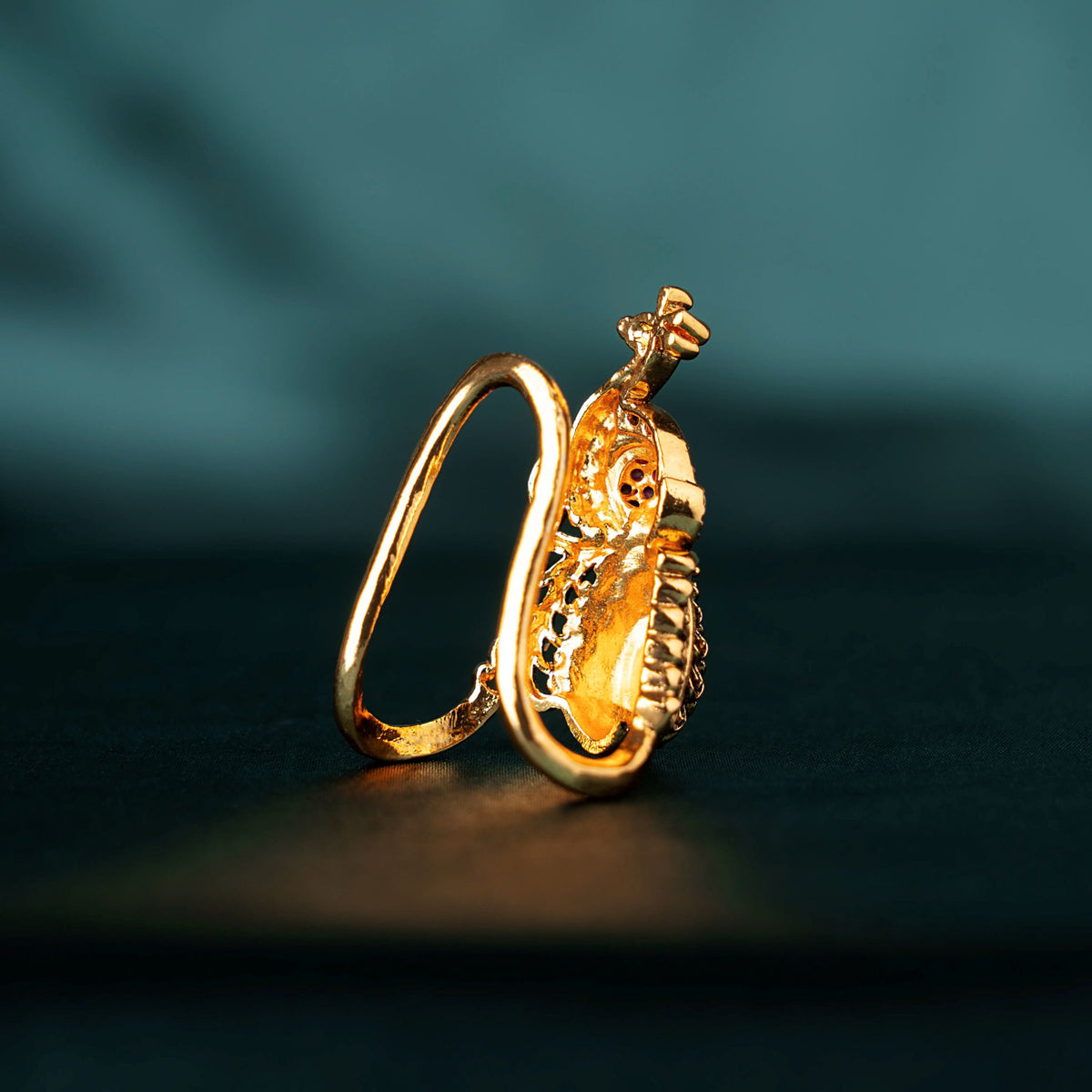 Peacock Vanki Finger Ring