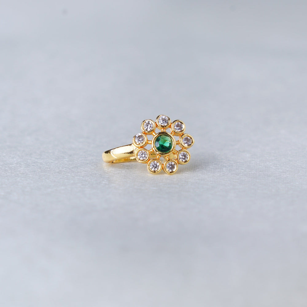 Traditional Emerald Nose pin
