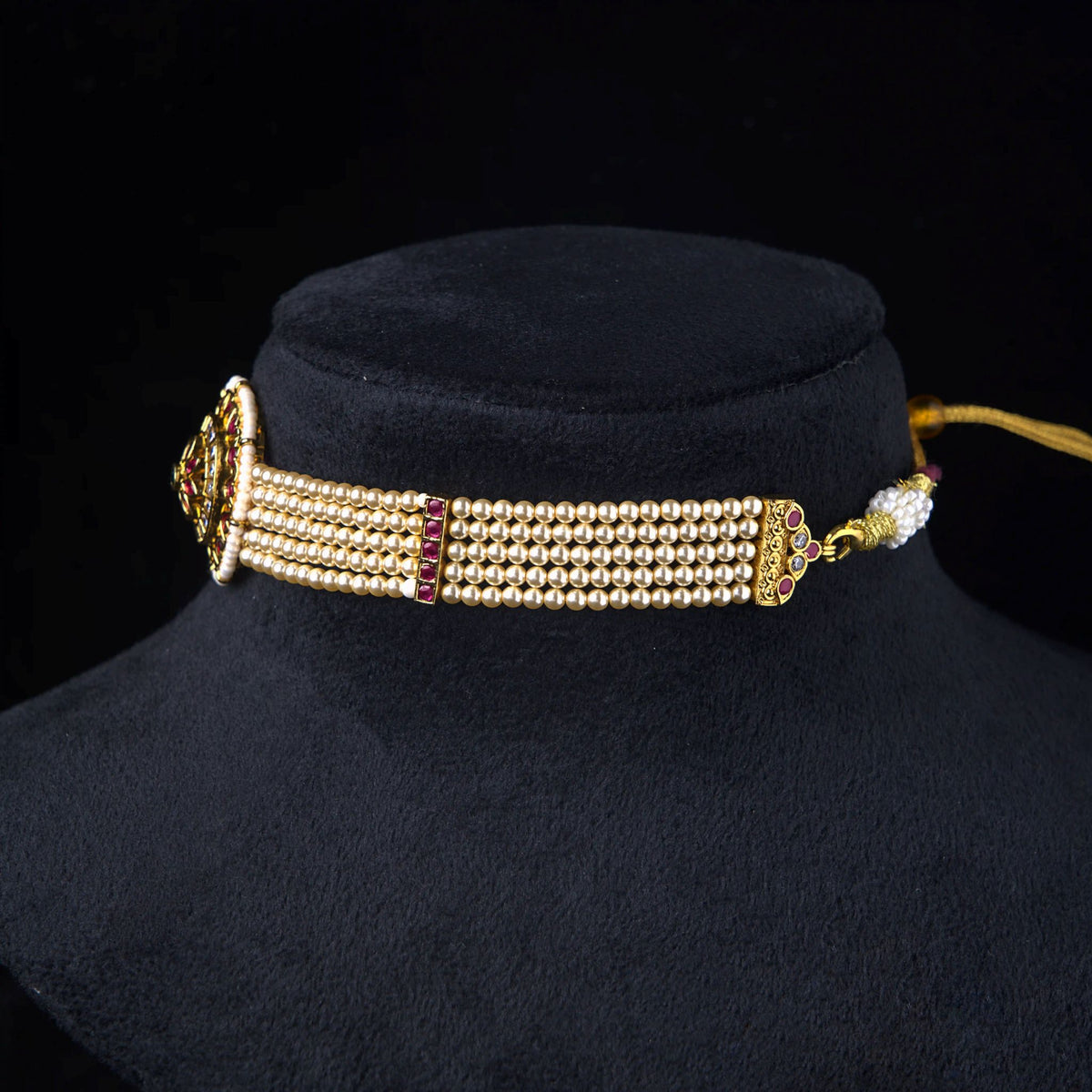 Kemp Pearl Statement Choker