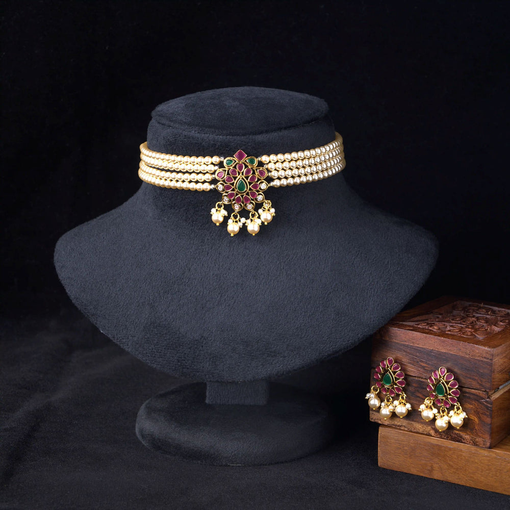 Kemp Pearl Elegance Choker