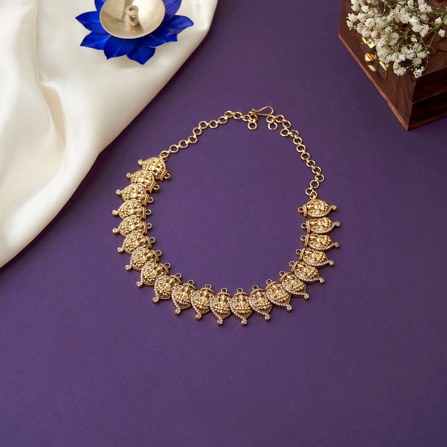 Leaf Lakshmi Necklace SM77195