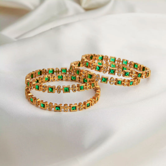 Green & White Bangles SM60156