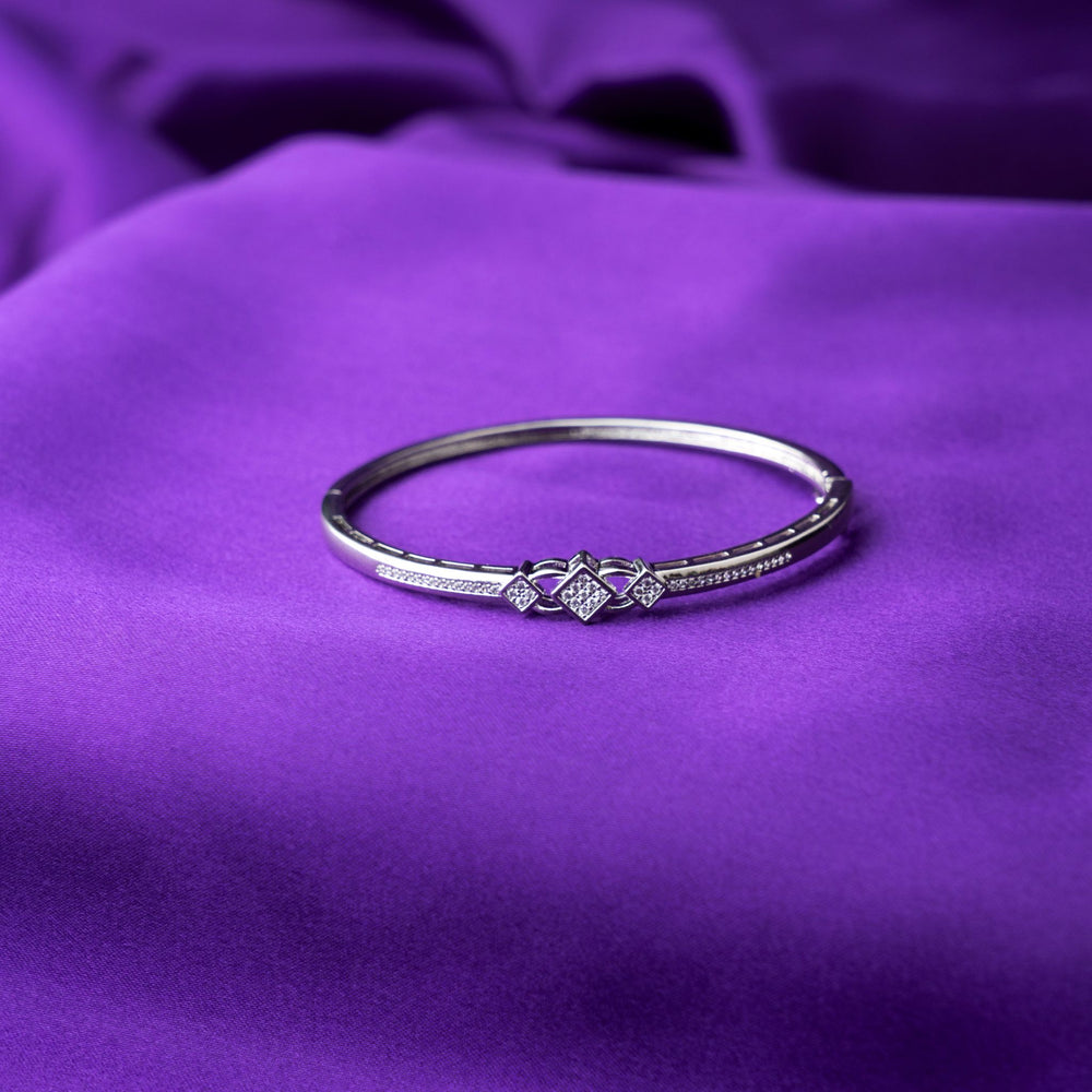 Classic Minimal Bracelet