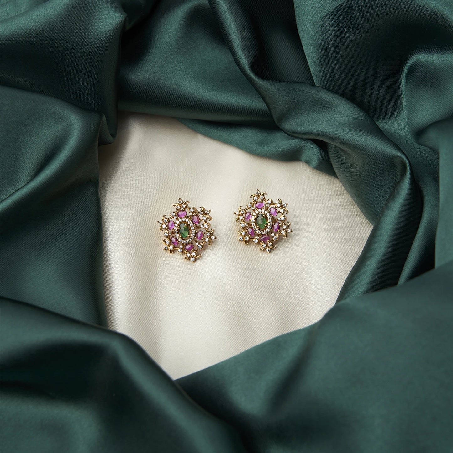 Green & Pink Star Design Stud SM21133