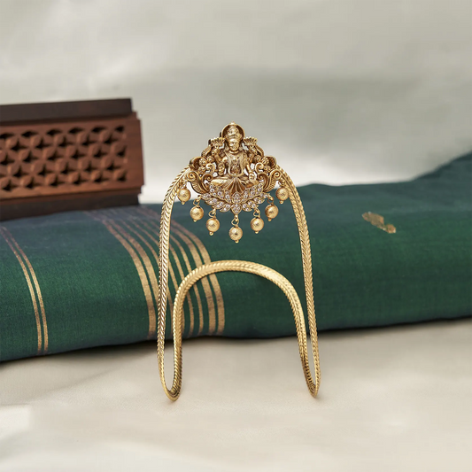 Lakshmi Vanki SM81104