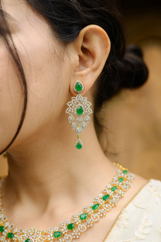 Emerald Teardrop V Collar Necklace