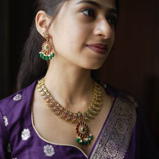 Bird Necklace with Mango pattern SM77131