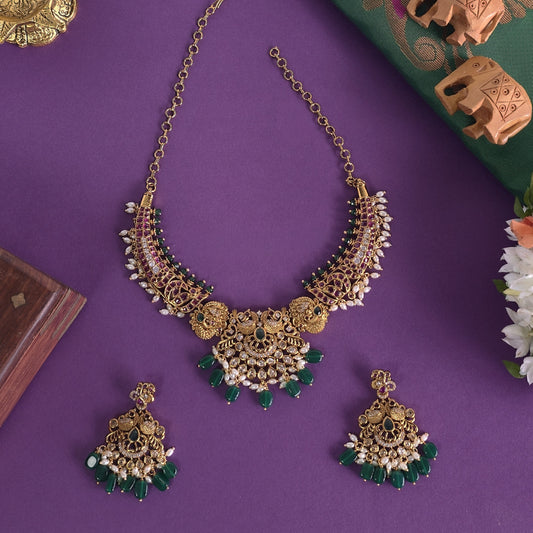 Classic Traditional Necklace SM77138