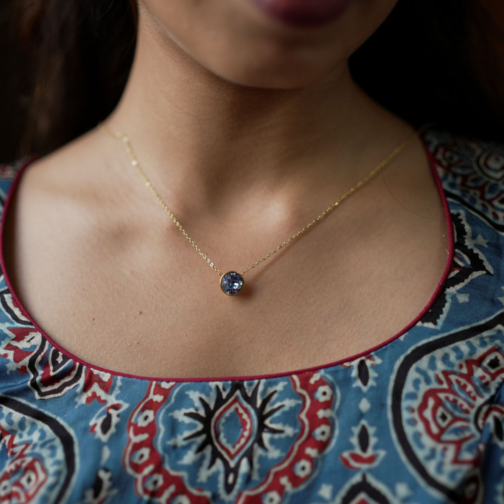 Blue Round Bezel Pendant Chain
